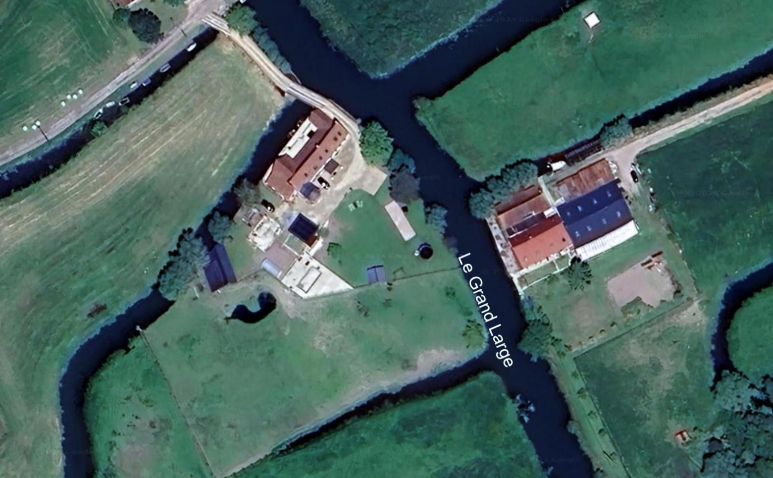 Au Chemin Du Paradis Gite De 10 Personnes 4 Etoiles Saint-Martin-Lez-Tatinghem Esterno foto