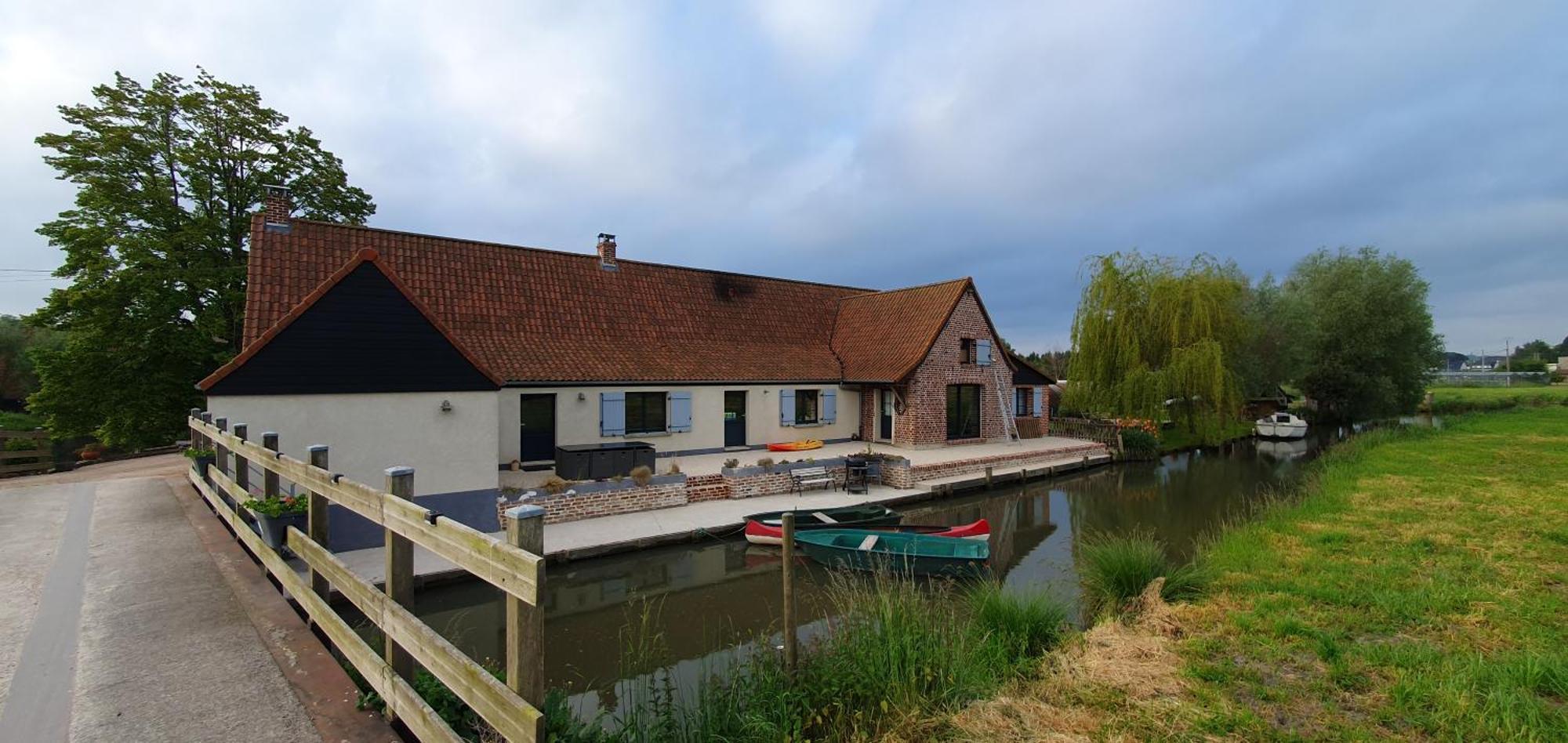 Au Chemin Du Paradis Gite De 10 Personnes 4 Etoiles Saint-Martin-Lez-Tatinghem Esterno foto